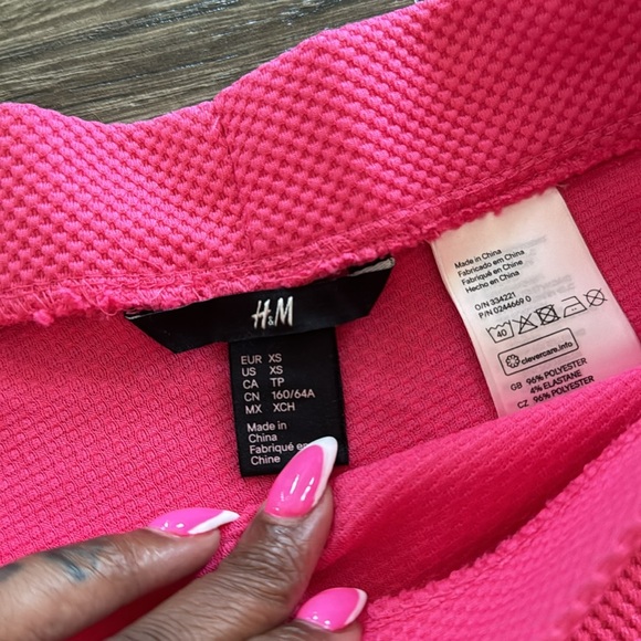 Pink Skirt - Picture 5 of 5